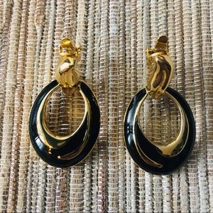 Vintage Trifari Hoop Earrings Clips Gold & Black